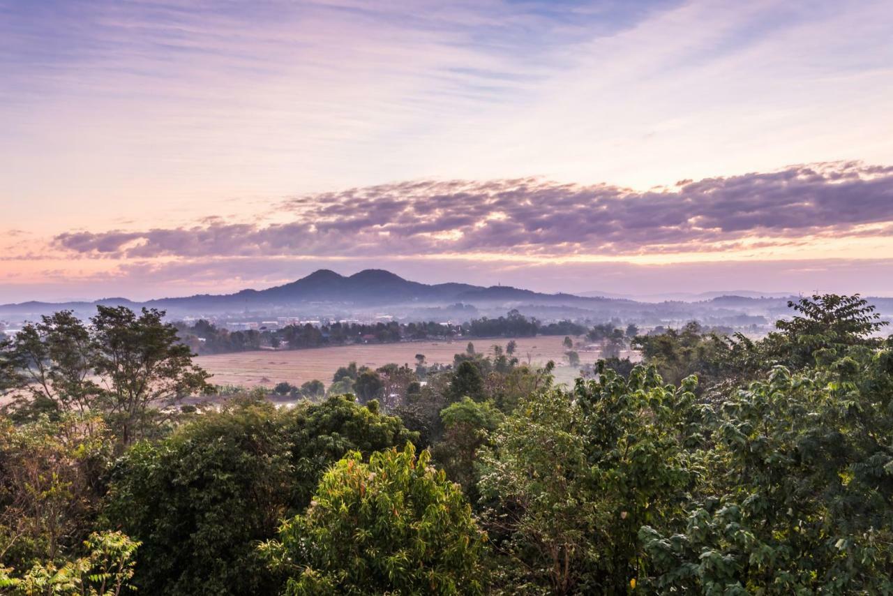 ChiangRai Lake Hill Chiang Rai Bagian luar foto